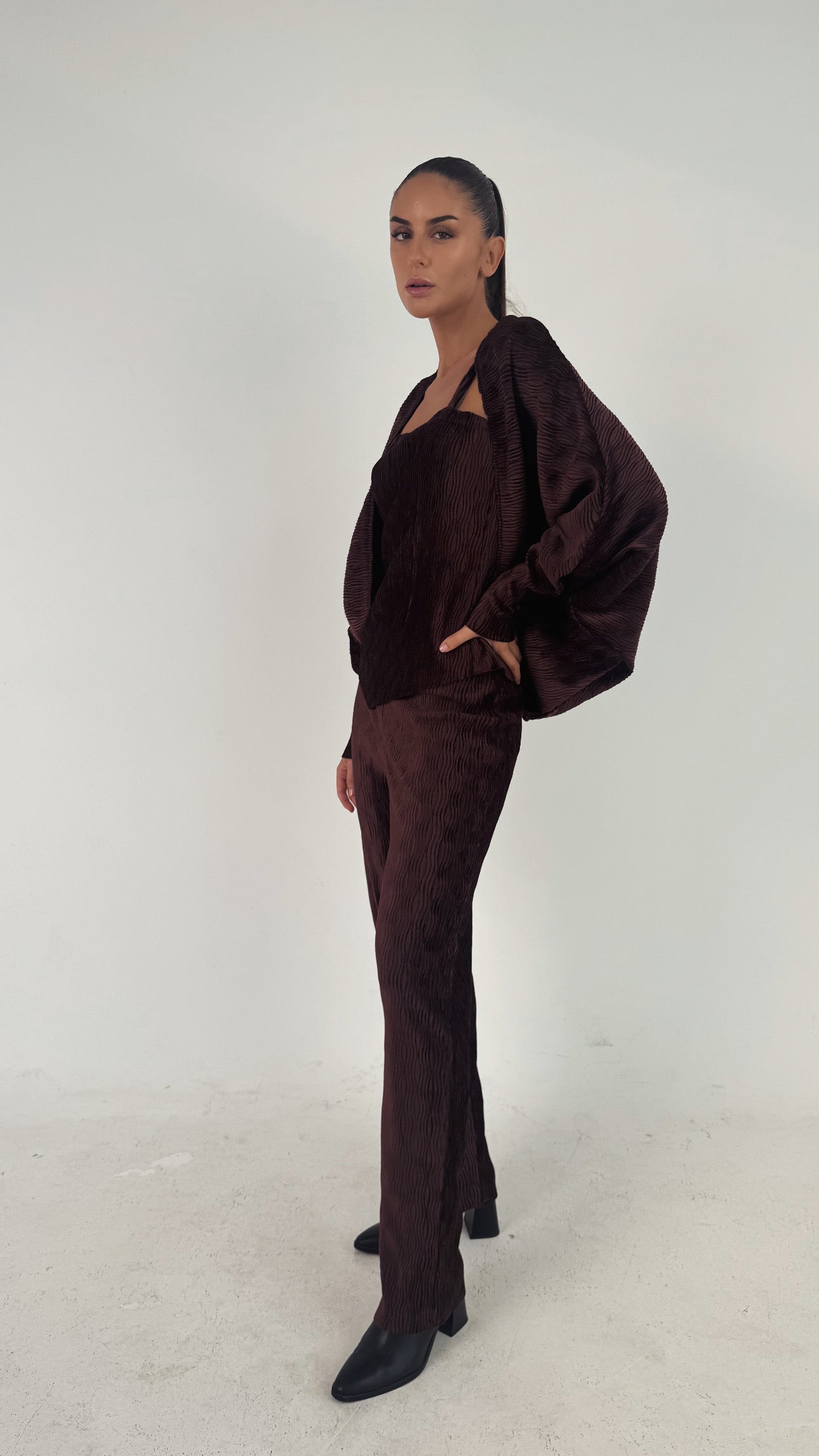 AURA set maroon