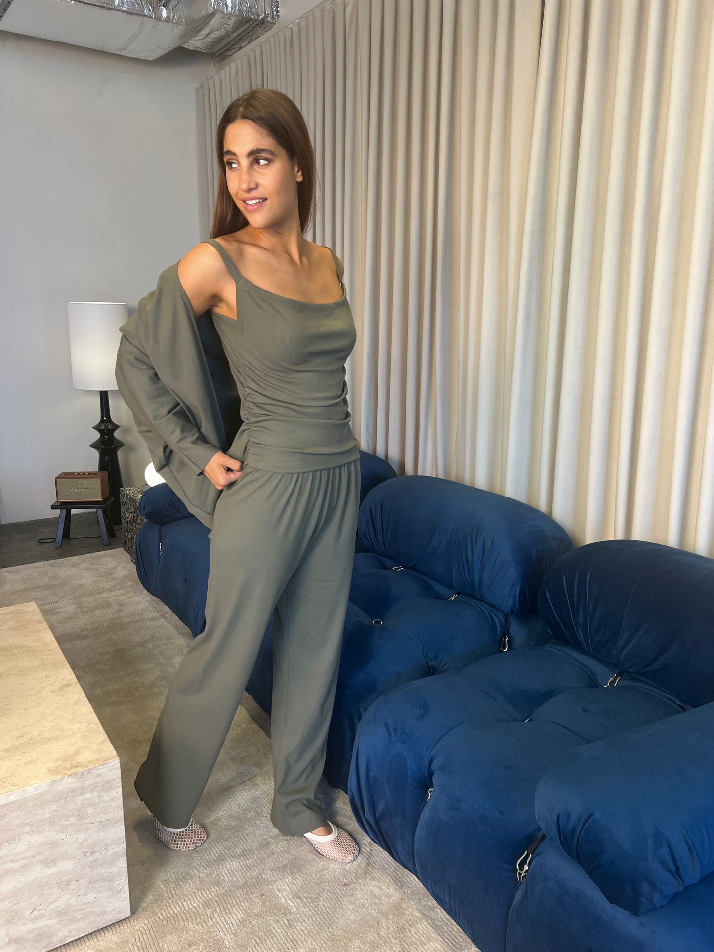 Three pieces set brown