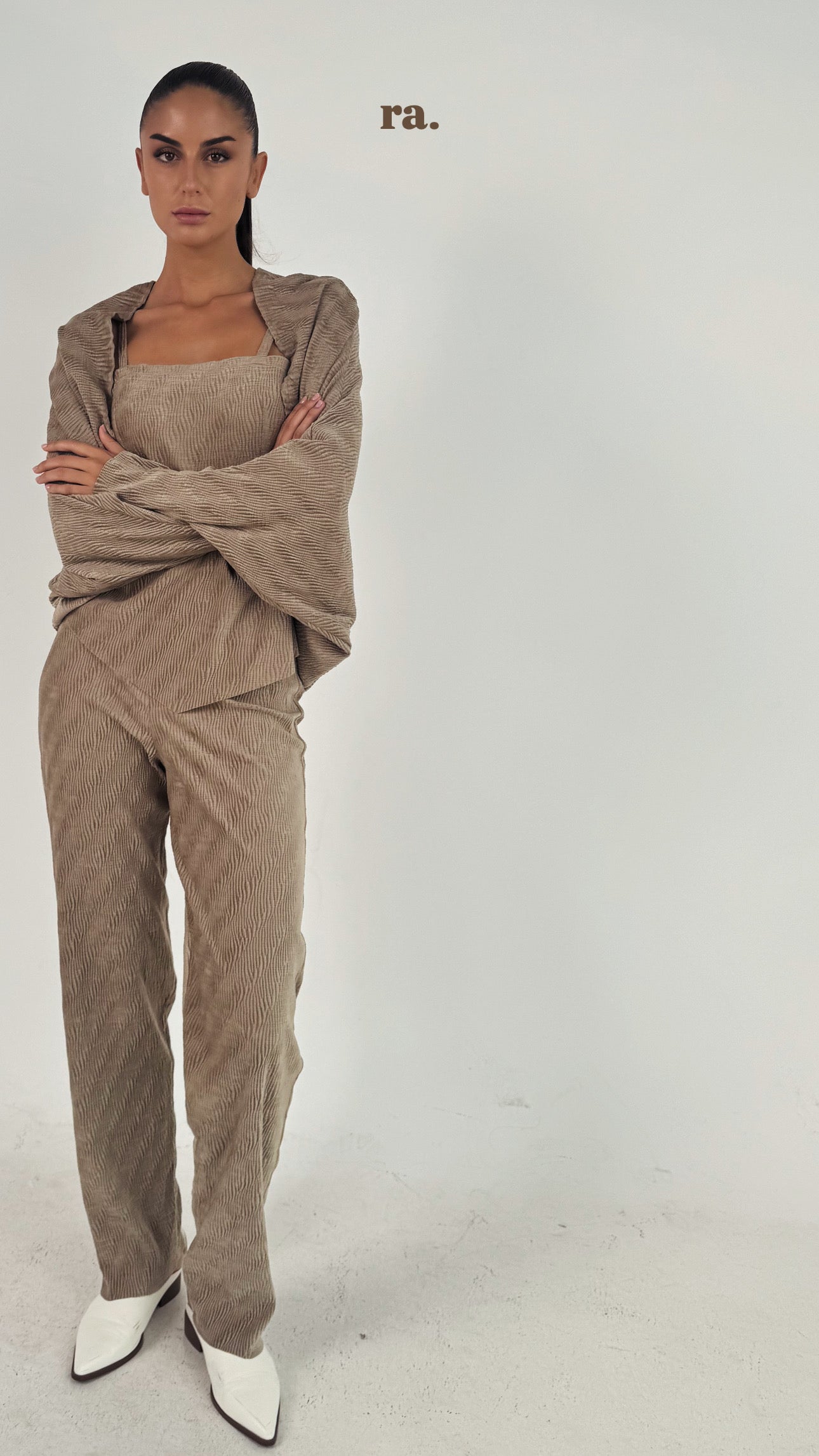 AURA set