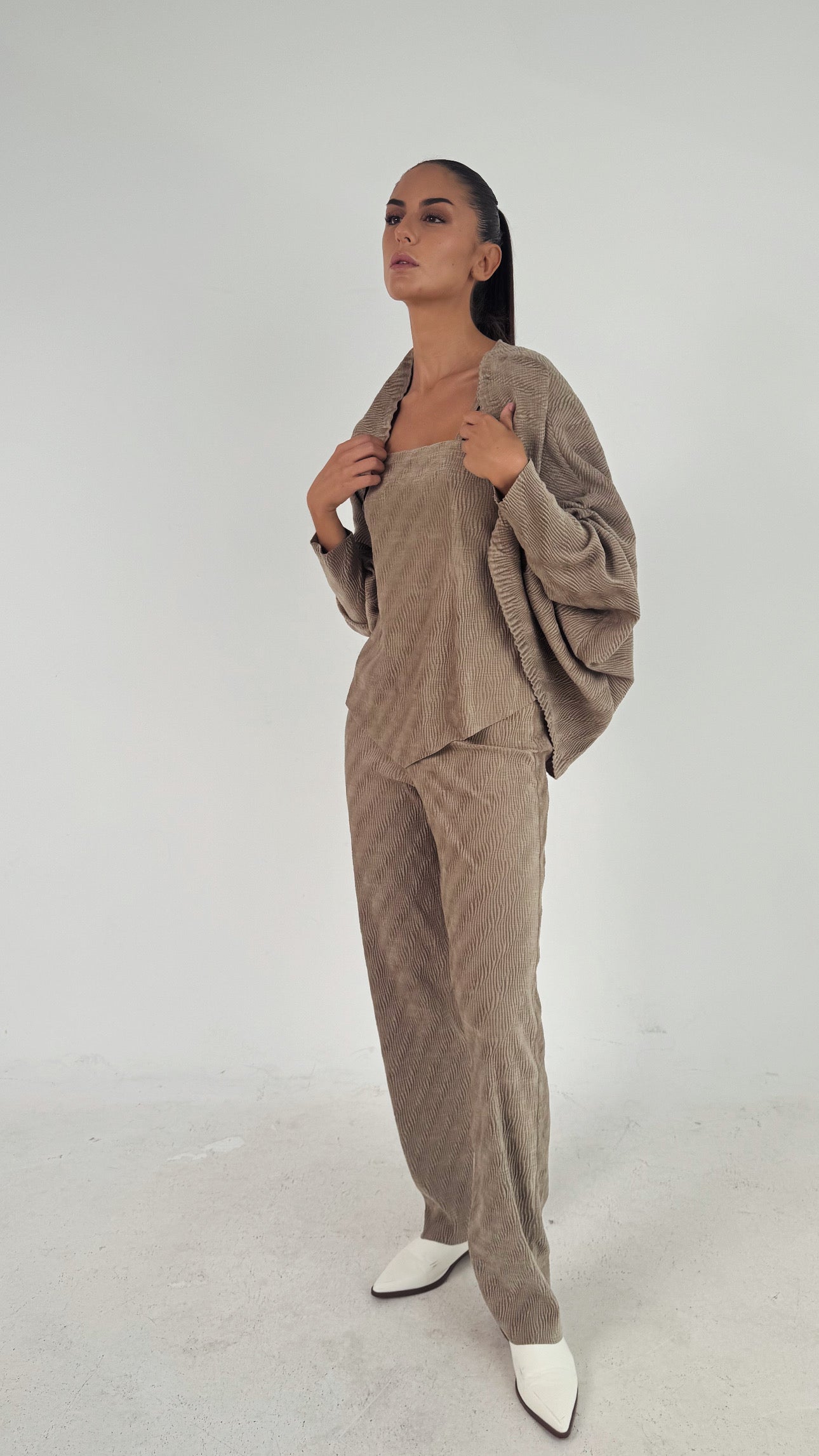 AURA set