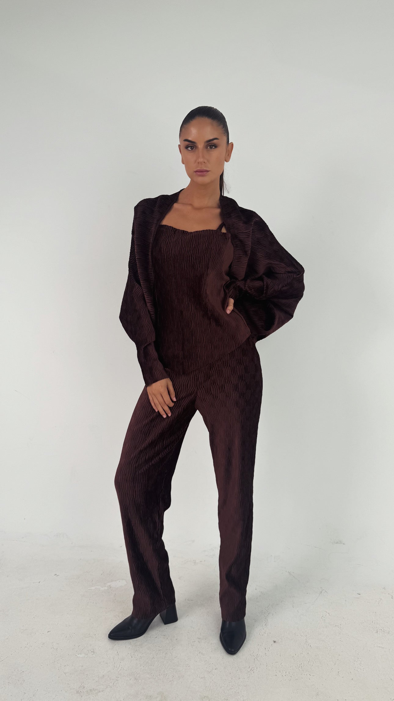 AURA set maroon
